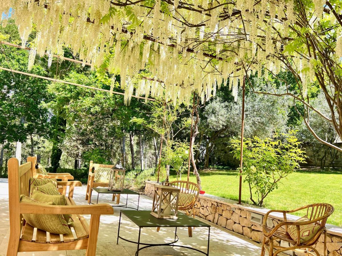Domaine De Saint Clair Bed & Breakfast เอ็ก-ซอง-โพรวองซ์ ภายนอก รูปภาพ