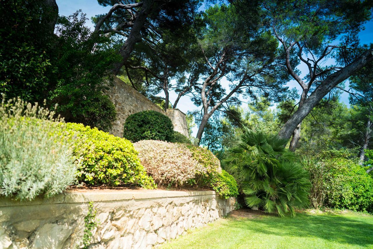 Domaine De Saint Clair Bed & Breakfast เอ็ก-ซอง-โพรวองซ์ ภายนอก รูปภาพ